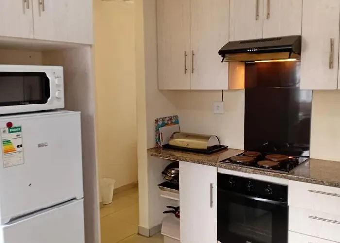 Cozy 2 Bedroom