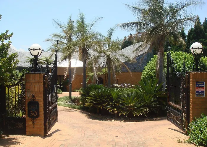 Bokmakierie Country Lodge